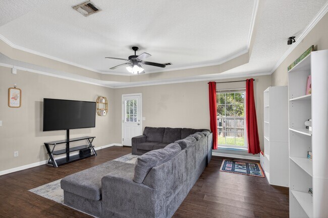 Building Photo - 31 Idus Ln