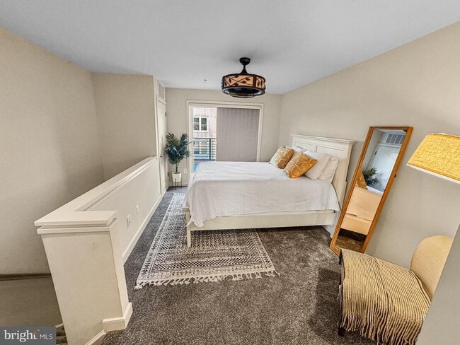 Building Photo - 5610 45th Ave