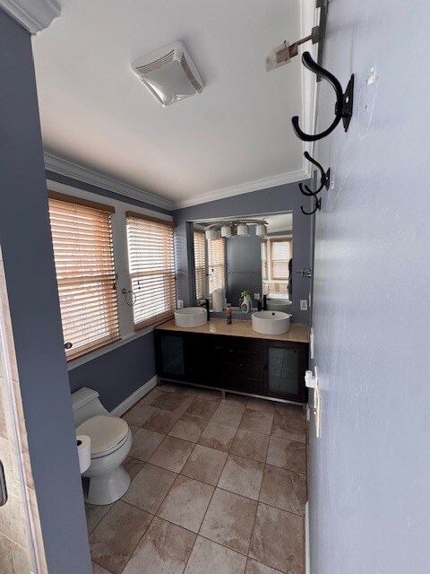 master bath - 503 Columbia Rd NW