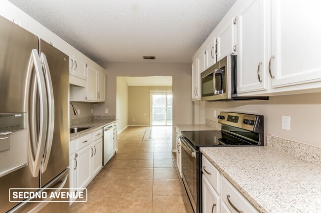 Building Photo - 8236 Hot Springs Dr N