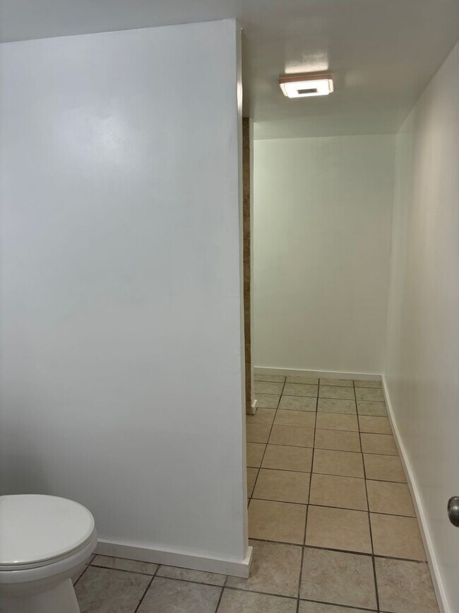 Building Photo - Harbor Lights D111 – Prime Kahului Rental ...