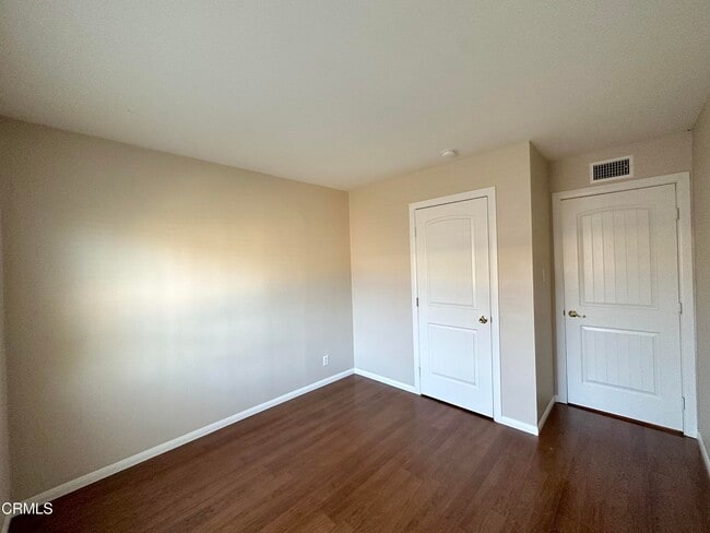 Building Photo - 36 La Verne Ave