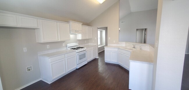 Building Photo - 132 Brookshore Dr