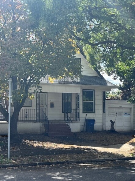 Exterior with Mature trees - 638 NE Prescott St