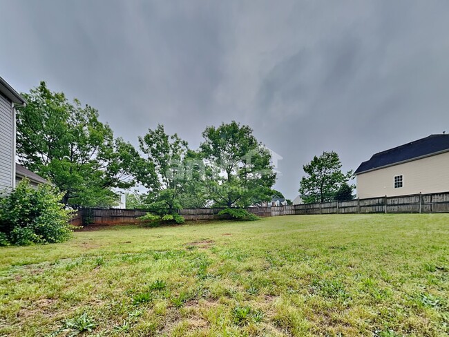 Building Photo - 101 Birkhall Cir