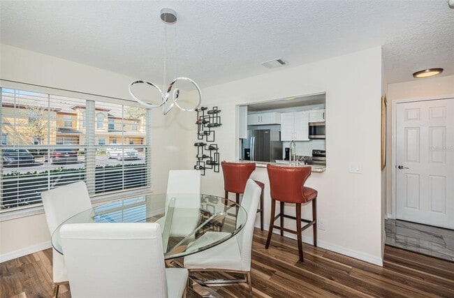 Building Photo - 3876 Island Way