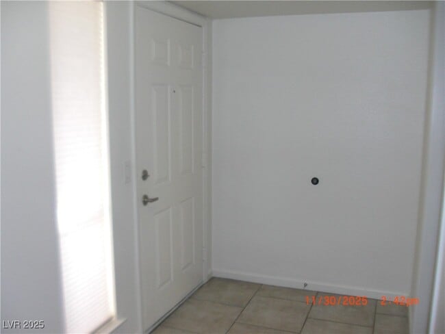 Primary Photo - 698 Oakmont Ave