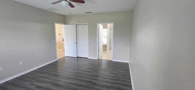 Building Photo - 911 Gloucester Ct