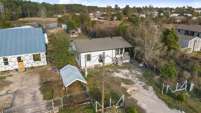 Building Photo - 394 Rd 5102