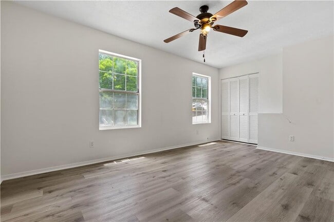 Building Photo - 2951 Aspen Woods Entry