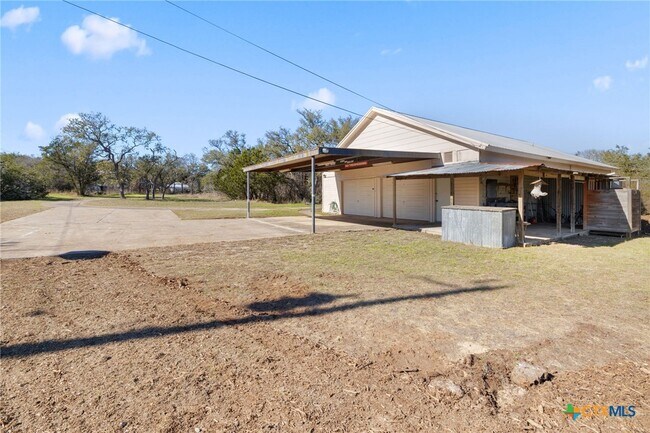 Primary Photo - 322 Oakwood Loop