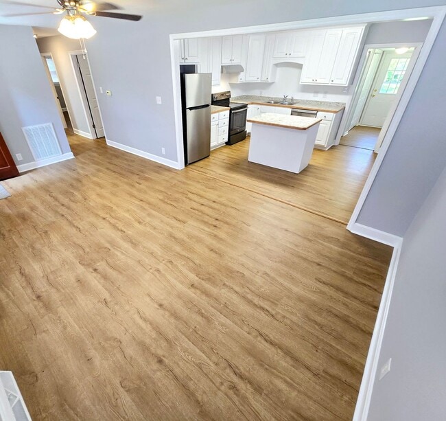 Building Photo - For Rent – Updated 3 Bedroom, 2 Bath Brick...