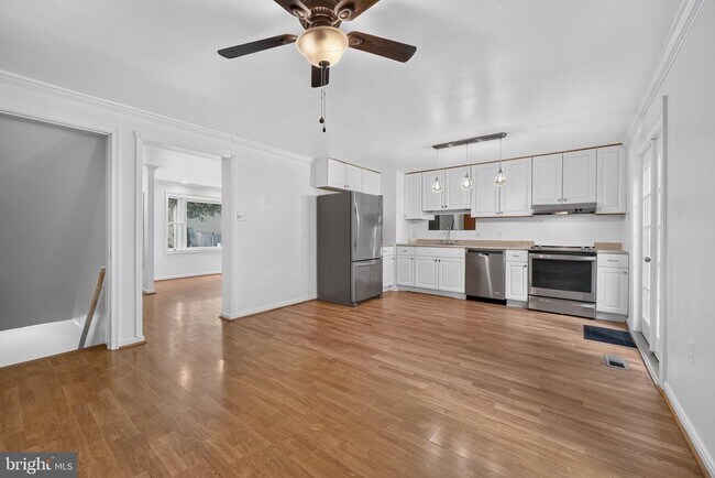 Building Photo - 7105 Dijohn Ct Dr