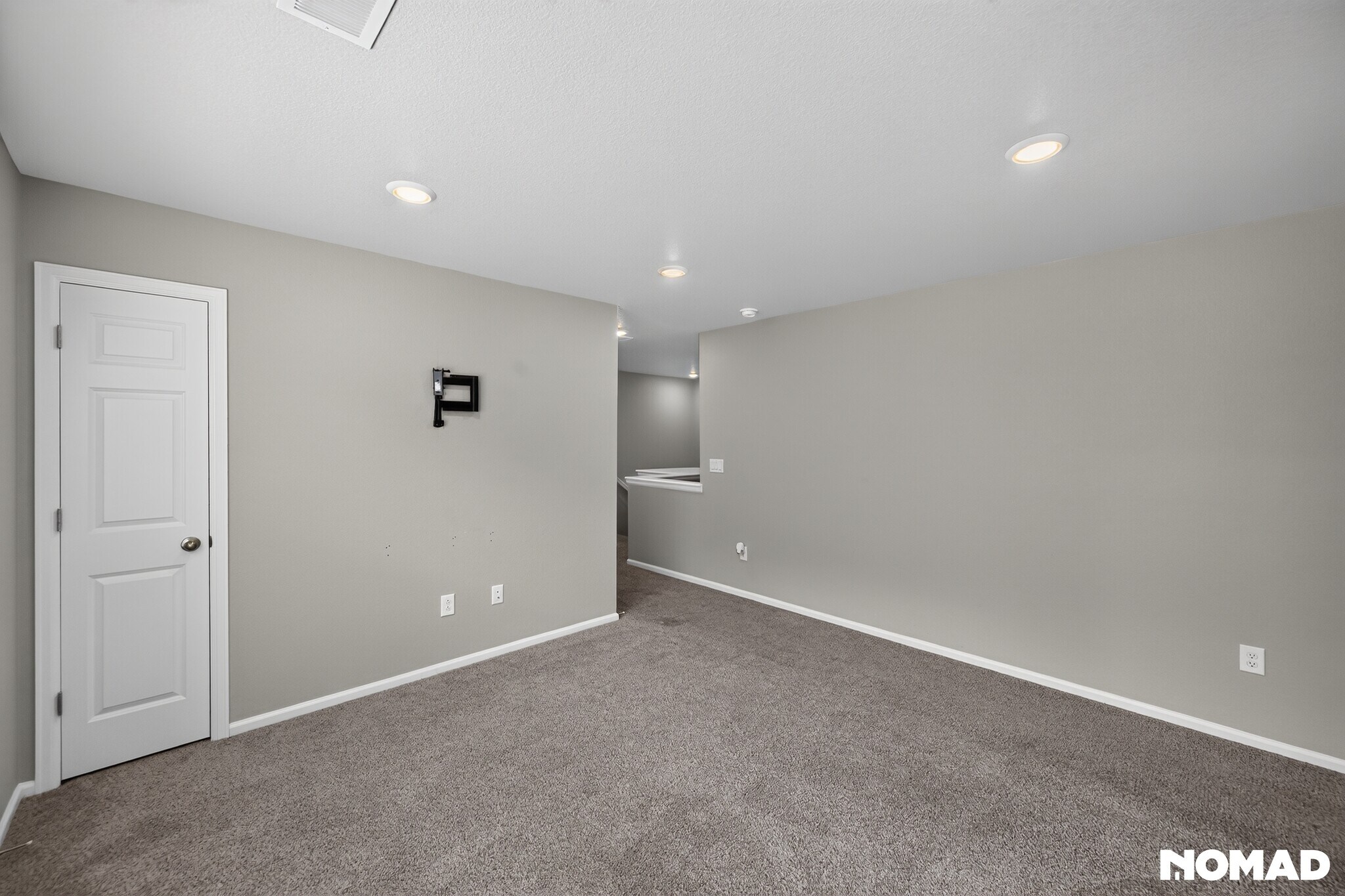 Building Photo - 745 N Tempe St