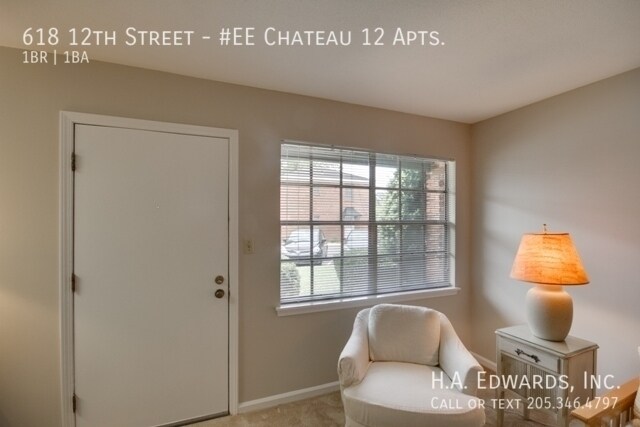 Building Photo - 618 12th St