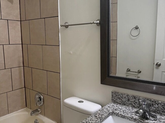 Building Photo - 331 Betsy Ave SW