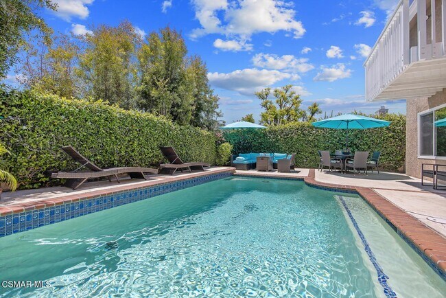 Building Photo - 5436 Alfonso Dr