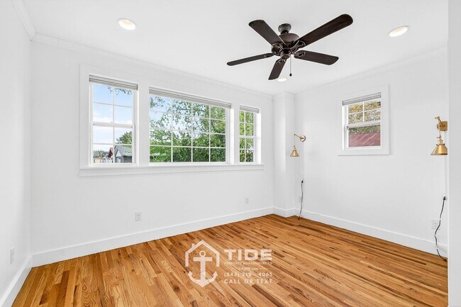 Building Photo - 40 Poinsett St