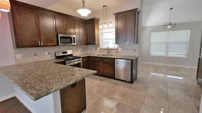 Building Photo - 4315 Field Meadow Dr