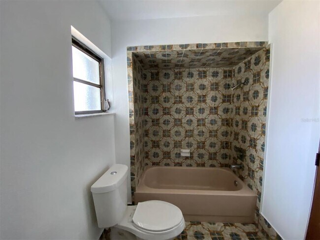 Building Photo - 3072 Seafarer Dr