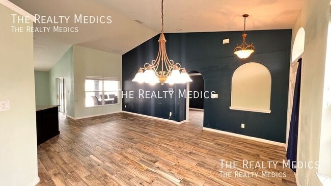 Building Photo - 2239 Wolf Ridge Ln