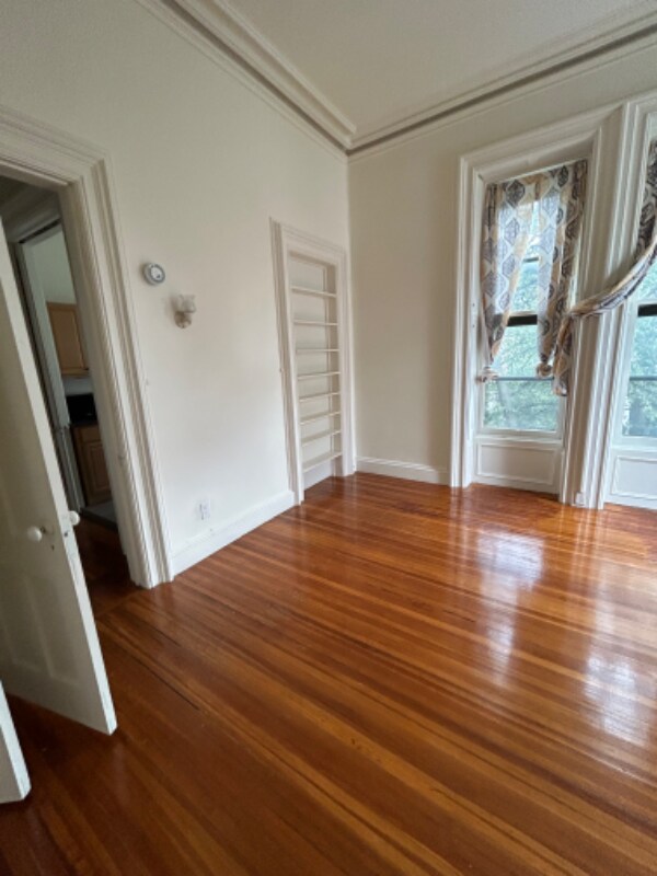 Building Photo - 111 Union St