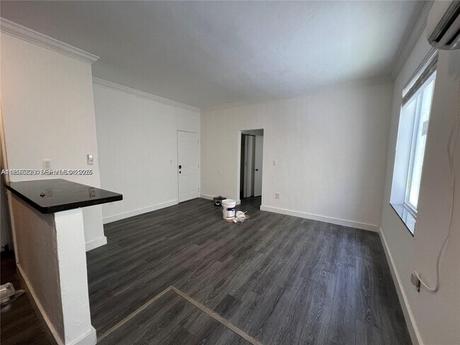 Building Photo - 7920 Harding Ave