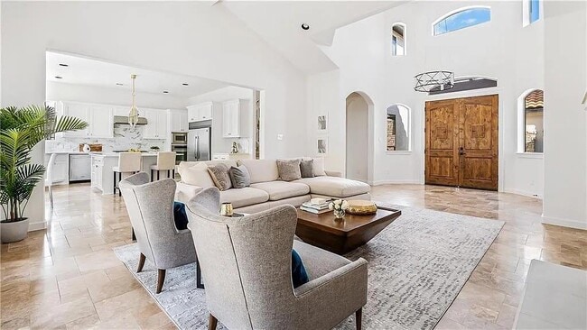 Building Photo - 15101 Barrie Dr