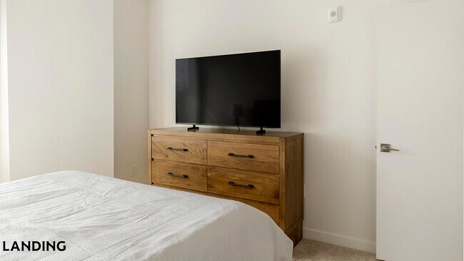 Building Photo - 2110 Birkhall St