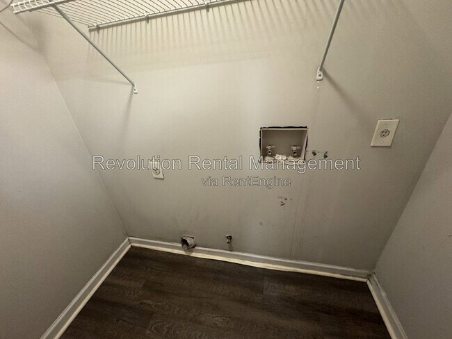 Building Photo - 3843 N Fork Ct NW