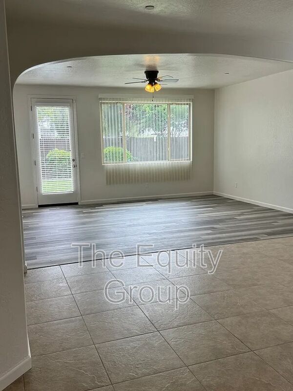 Building Photo - 2302 S Grand St