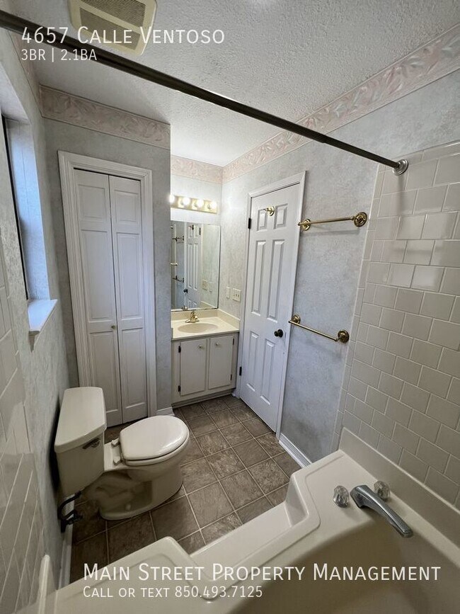 Building Photo - 4657 Calle Ventoso