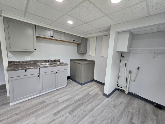 Building Photo - 7914 Hall Ridge Rd