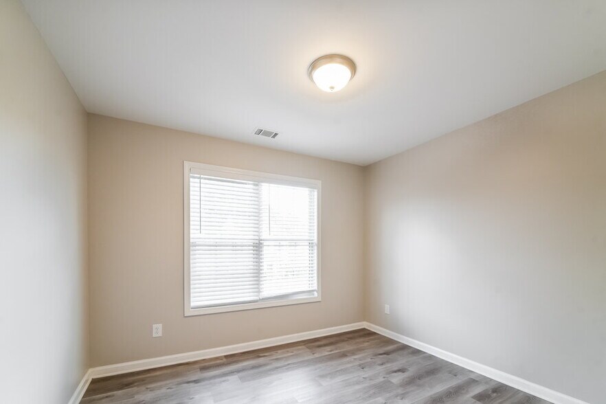 Building Photo - 3904 O'brian Ct