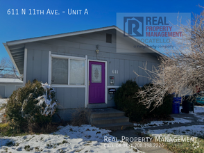 Building Photo - 2 bedroom 1 bath - Main house