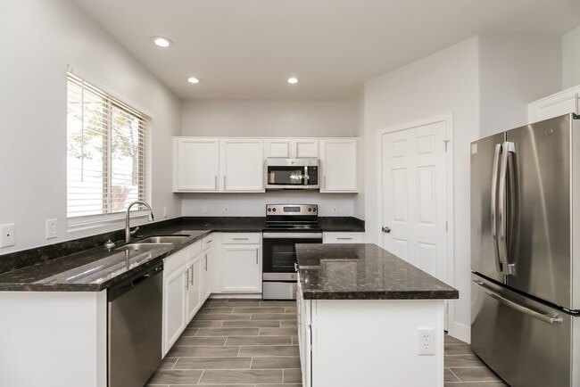 Building Photo - 2476 W Gypsum Ave