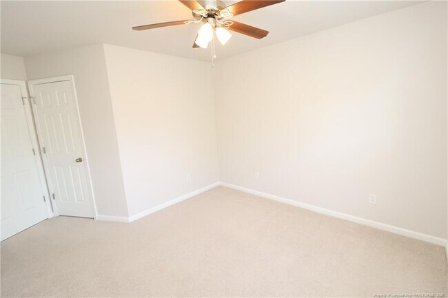 Building Photo - 7122 Racine Way