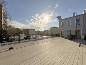 Building Photo - 3 bedroom in Brooklyn NY 11226