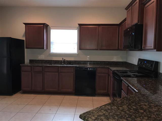 Building Photo - 1817 Mesquite Ln