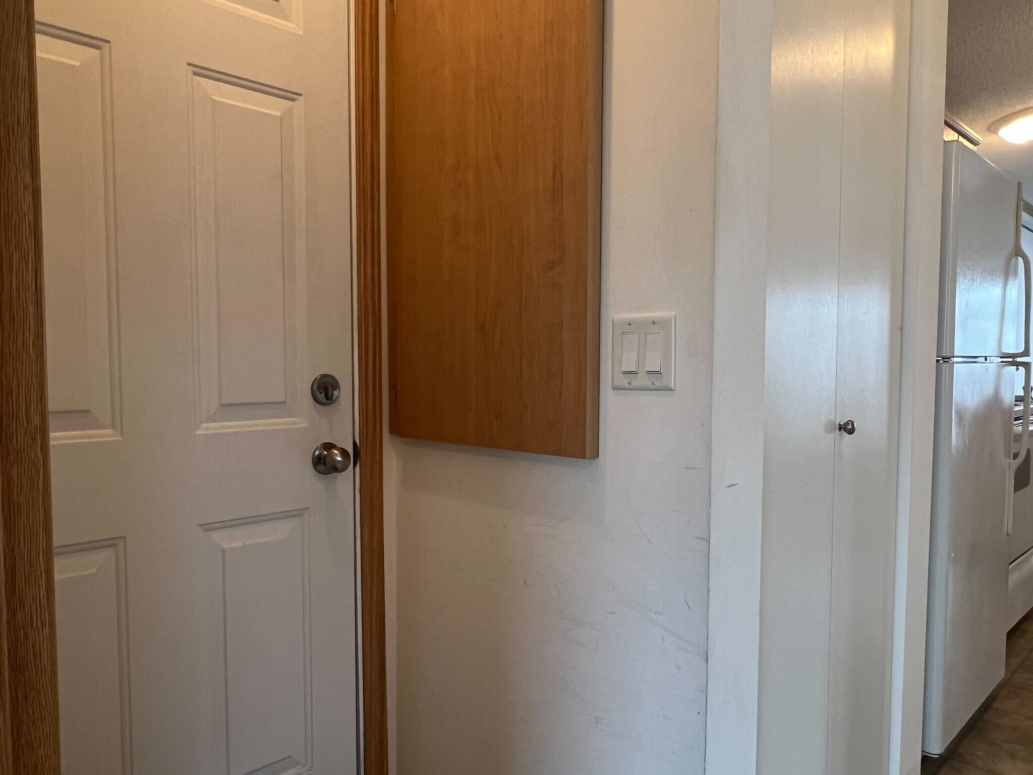 Building Photo - 1200 Lincoln St