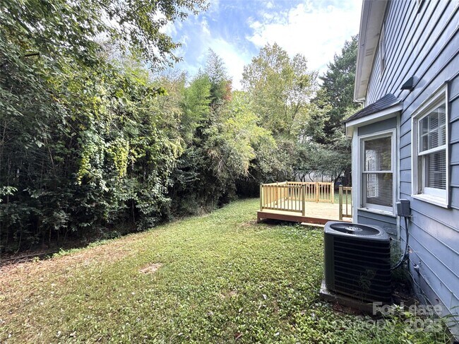 Building Photo - 9125 Winter Moss Ct