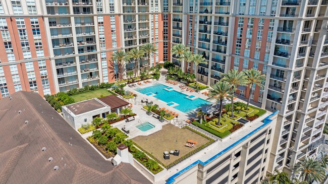Building Photo - 550 Okeechobee Blvd