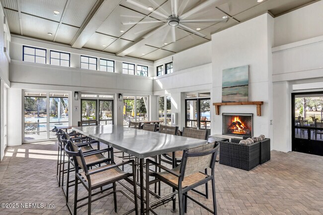 Building Photo - 128 Wineberry Ln
