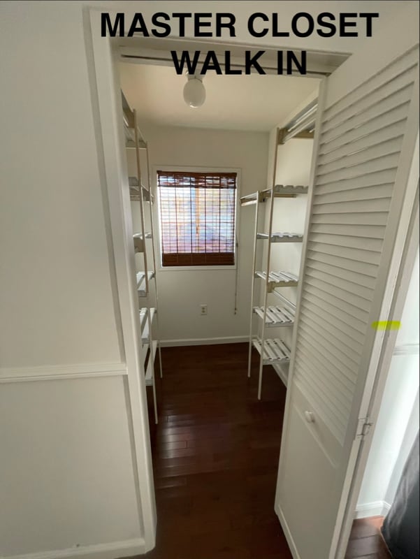 Building Photo - 515 S Indiana St