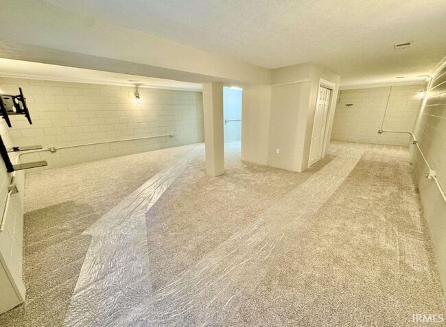 Building Photo - 3758 S Bainbridge Dr