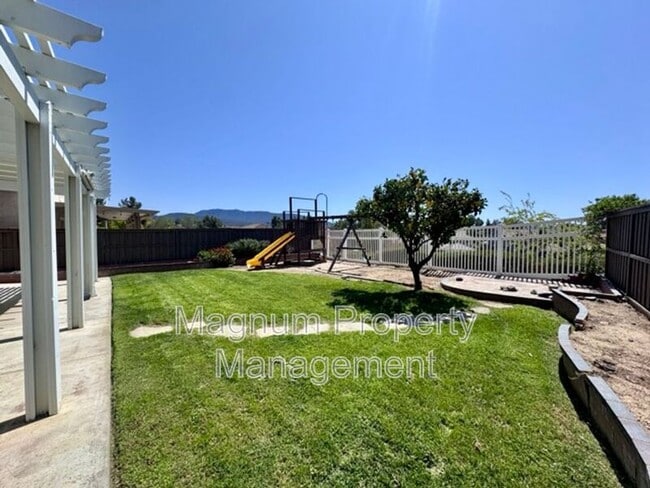 Building Photo - 33021 Adelante St