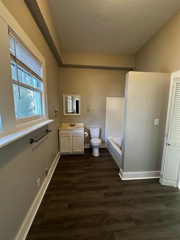 Building Photo - 451 Dalzell St