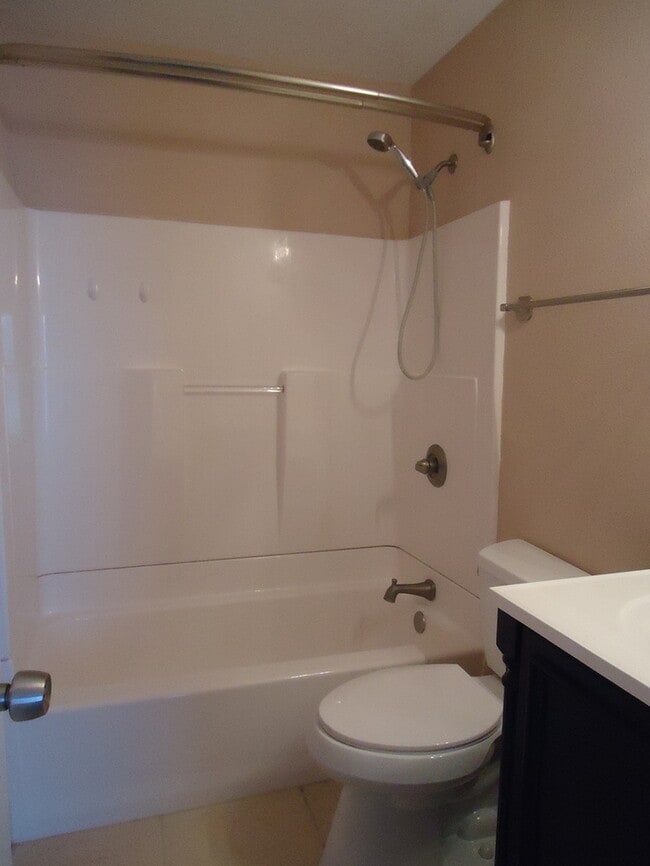 Building Photo - HIDDEN CREEK CONDO-1602 Bending Brook Way ...