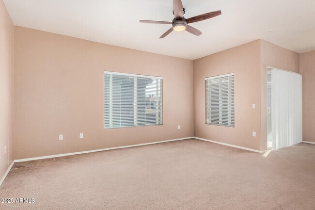 Building Photo - 7401 W Arrowhead Clubhouse Dr