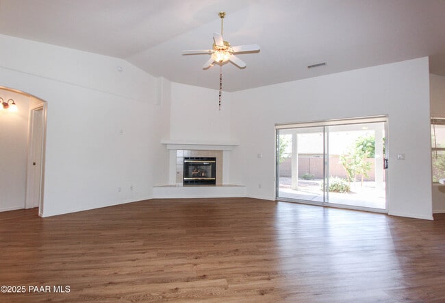 Building Photo - 7454 Granite View